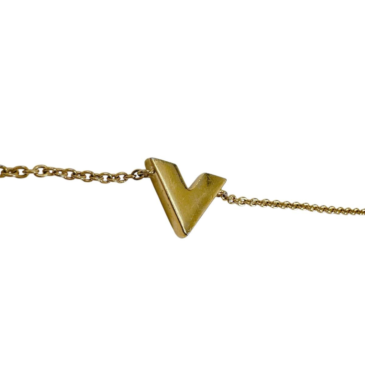 ルイヴィトン LOUIS VUITTON ブレスレット
ブレスレット エセンシャル V メタル M61084 ゴールド LV
【SS】
【中古】