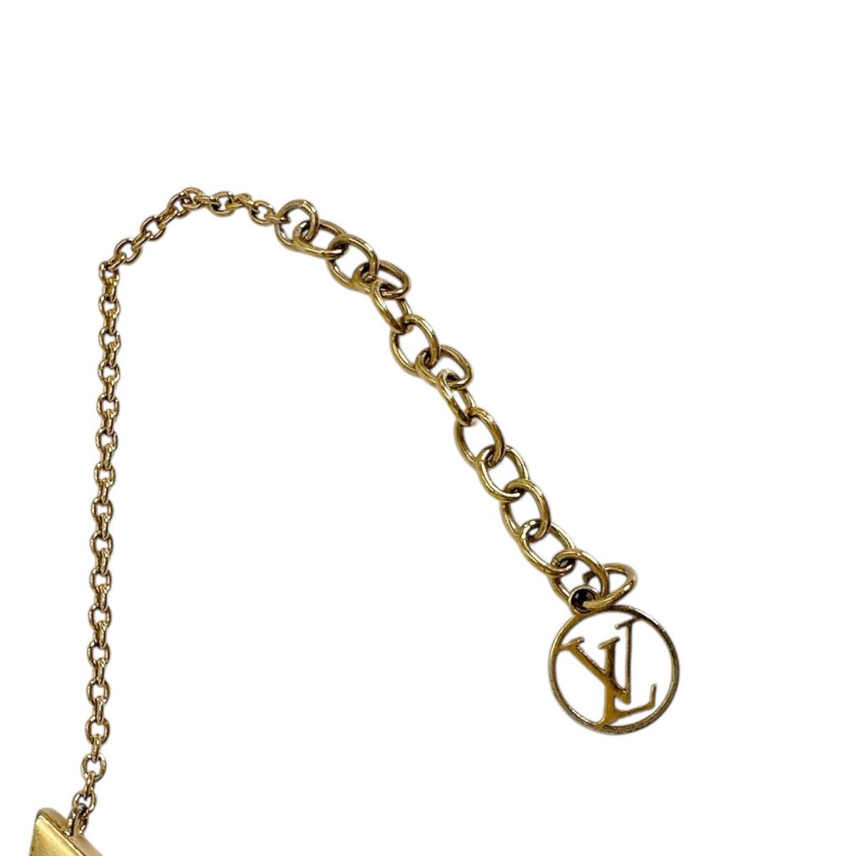 ルイヴィトン LOUIS VUITTON ブレスレット
ブレスレット エセンシャル V メタル M61084 ゴールド LV
【SS】
【中古】