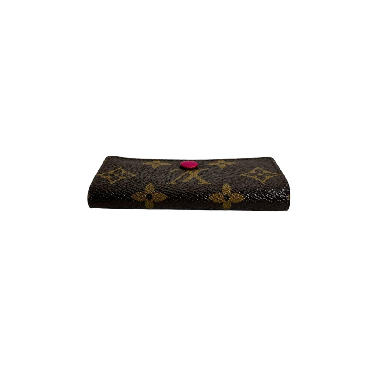 ルイヴィトン LOUIS VUITTON キーケース
ミュルティクレ4 モノグラム キーケース4本用 モノグラムキャンバス M62631 ブラウン LV
【SS】
【中古】