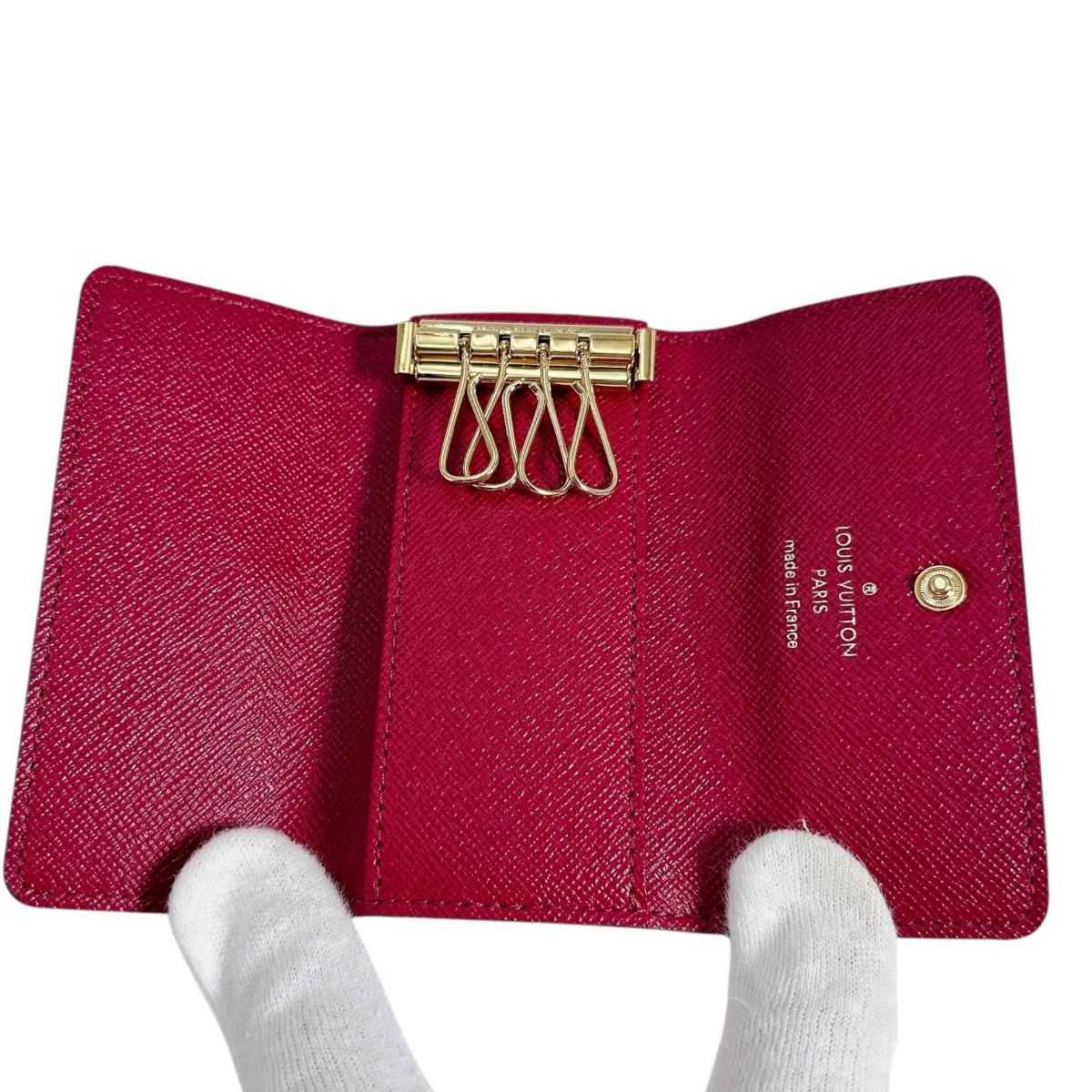 ルイヴィトン LOUIS VUITTON キーケース
ミュルティクレ4 モノグラム キーケース4本用 モノグラムキャンバス M62631 ブラウン LV
【SS】
【中古】