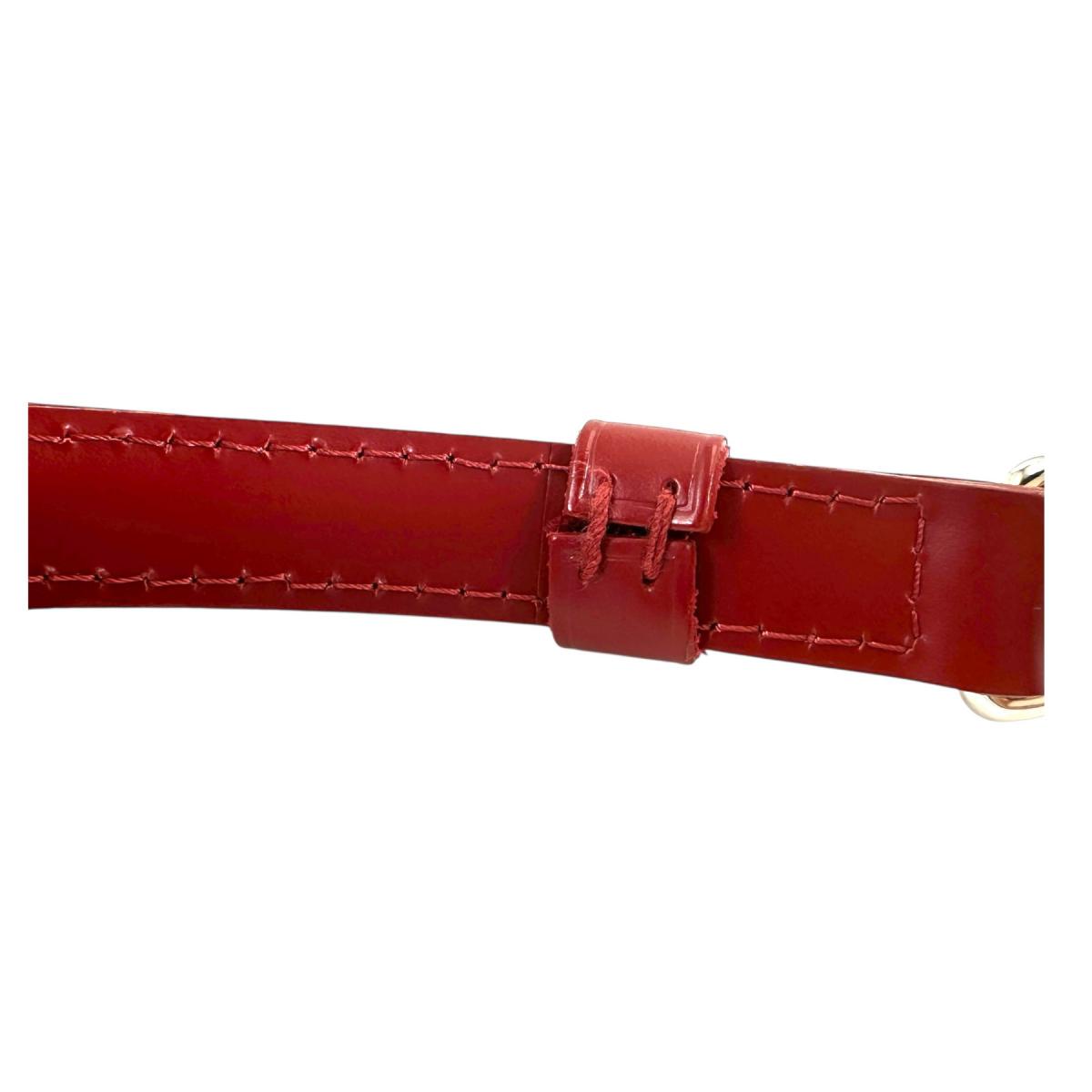 ルイヴィトン LOUIS VUITTON ショルダーストラップ
バッグ用 調節可能 エピ ストラップ エピレザー レッド LV
【SS】
【中古】