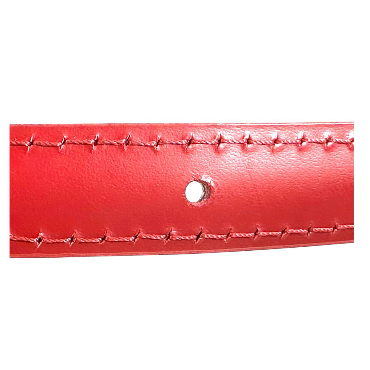 ルイヴィトン LOUIS VUITTON ショルダーストラップ
バッグ用 調節可能 エピ ストラップ エピレザー レッド LV
【SS】
【中古】