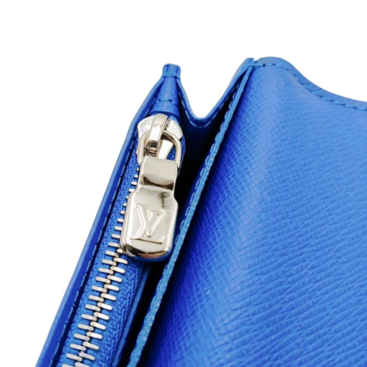 ルイヴィトン LOUIS VUITTON 長財布
二つ折り長財布 エクリプス ポルトフォイユ・ブラザ タイガ M63300 ブルー×ブラック LV
【SS】
【中古】