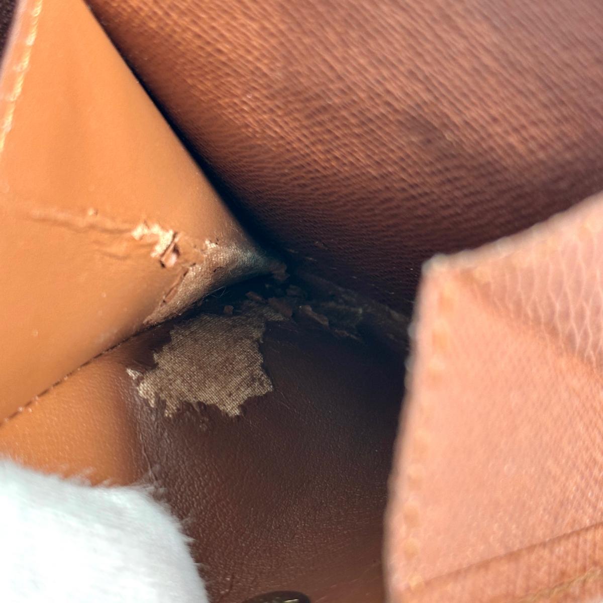 ルイヴィトン LOUIS VUITTON 二つ折り財布
二つ折り財布 モノグラム ポルトフォイユ・マルコ モノグラムキャンバス M61675 ブラウン LV
【SS】
【中古】