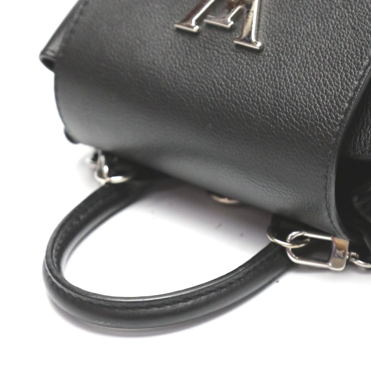 ルイヴィトン LOUIS VUITTON リュック・デイパック
ロックミーバッグ トリヨン バッグミニ レザー M54573 ノワール LV
【SS】
【中古】