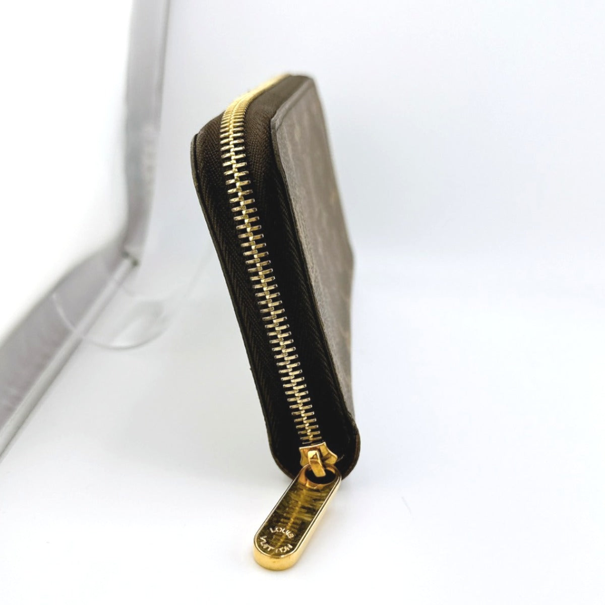 ルイヴィトン LOUIS VUITTON 長財布
ラウンドファスナー モノグラム ジッピーウォレット モノグラムキャンバス M42616 ブラウン LV
【SS】
【中古】