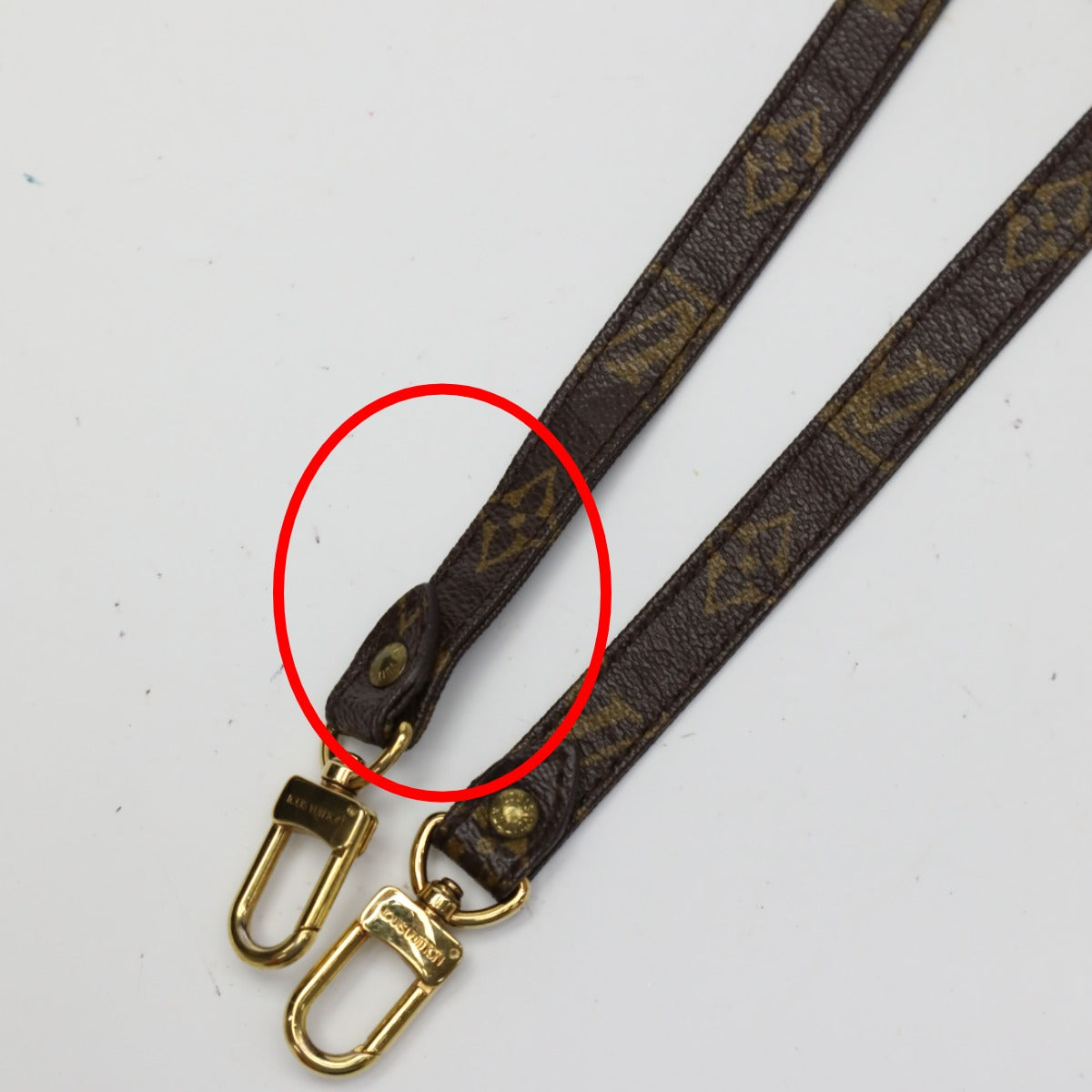 ルイヴィトン LOUIS VUITTON ショルダーストラップ
ショルダーストラップ モノグラム J75010 ブラウン LV
【SS】
【中古】