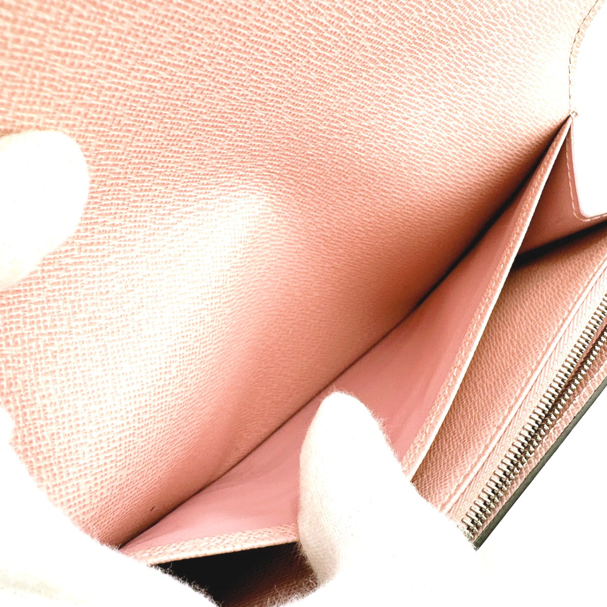 ルイヴィトン LOUIS VUITTON 長財布
長財布 エピ ポルトフォイユ・サラ エピレザー M61216 ローズバレリーヌ LV
【SS】
【中古】