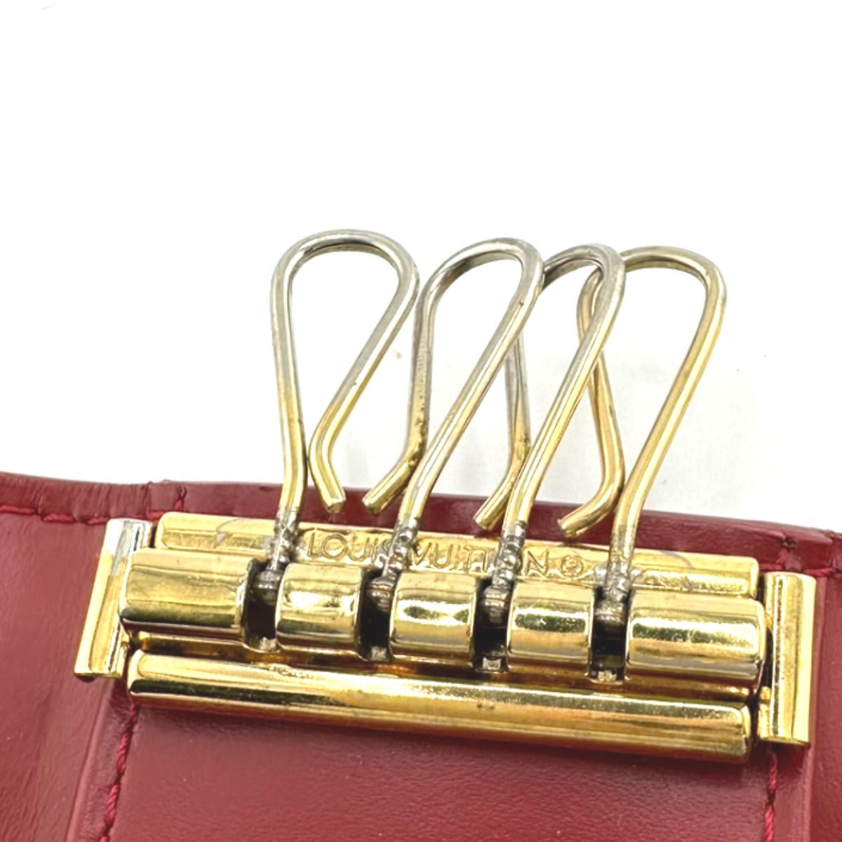 ルイヴィトン LOUIS VUITTON キーケース
4連キーケース ヴェルニ ミュルティクレ4 モノグラムヴェルニ M91976 ポムダムール LV
【SS】
【中古】