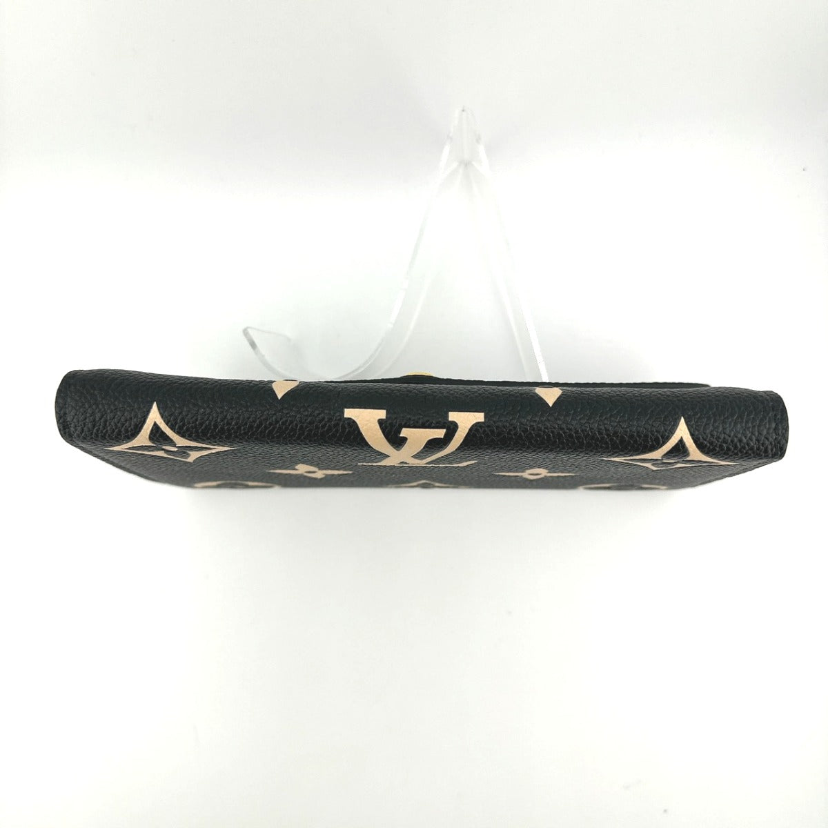 ルイヴィトン LOUIS VUITTON 長財布
長財布 アンプラント ポルトフォイユ・サラ モノグラムアンプラント M80496 ブラック LV
【中古】