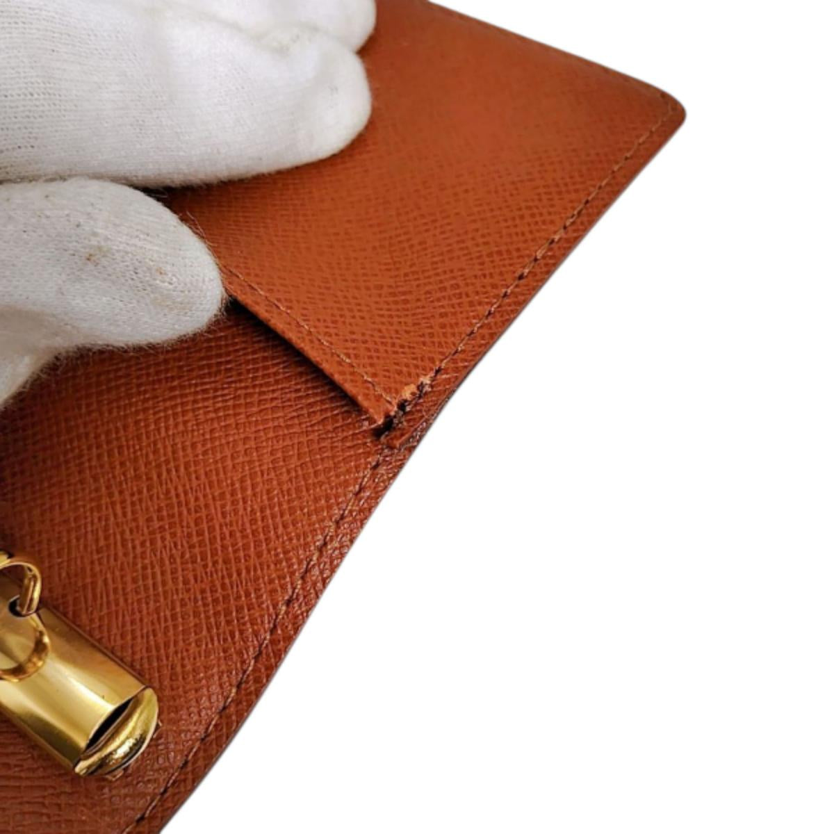 ルイヴィトン LOUIS VUITTON 手帳カバー
手帳ケース モノグラム アジェンダPM モノグラムキャンバス R20005 ブラウン LV
【SS】
【中古】