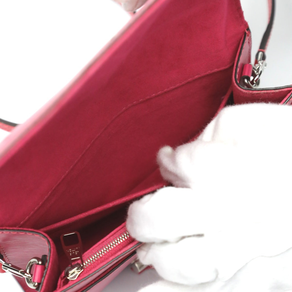 ルイヴィトン LOUIS VUITTON ショルダーバッグ
ポシェット エピ ポシェットルイーズPM エピレザー M41105 ピヴォワンヌ LV
【SS】
【中古】