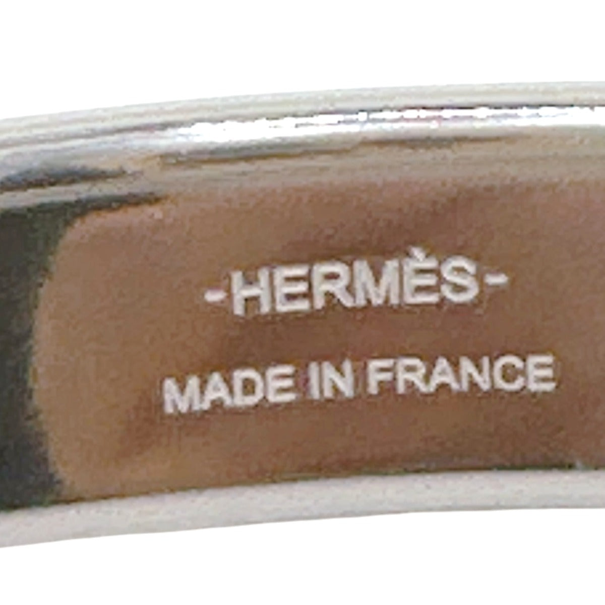 エルメス HERMES バングル
ブレスレット レザースカーレットファン オランプ メタル シルバー 【SS】
【中古】
