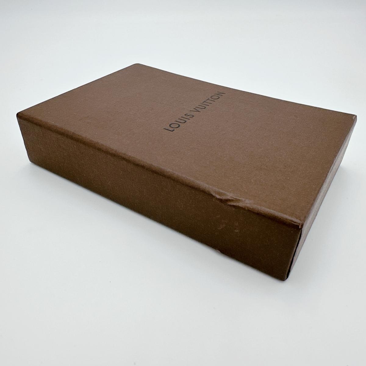 ルイヴィトン LOUIS VUITTON キーホルダー
キーリング ポルト クレ・ヴァレ レザー M85034 ブラック LV
【SS】
【中古】