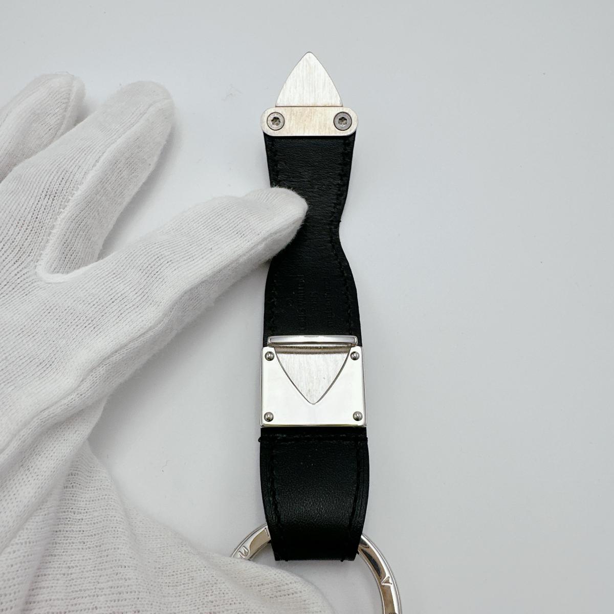 ルイヴィトン LOUIS VUITTON キーホルダー
キーリング ポルト クレ・ヴァレ レザー M85034 ブラック LV
【SS】
【中古】