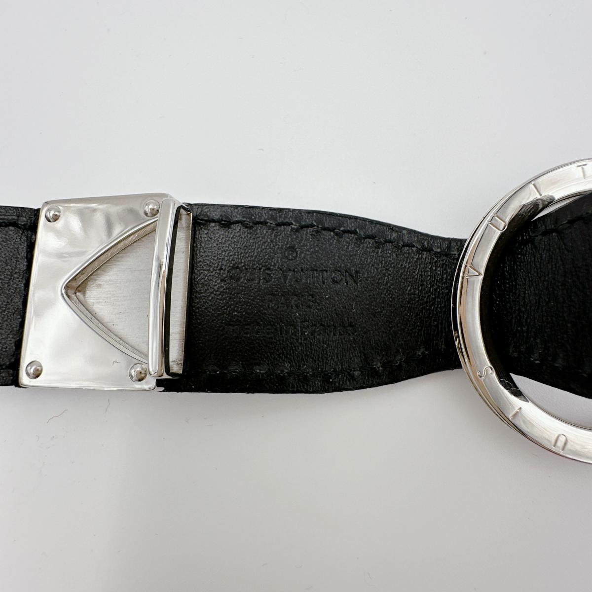 ルイヴィトン LOUIS VUITTON キーホルダー
キーリング ポルト クレ・ヴァレ レザー M85034 ブラック LV
【SS】
【中古】