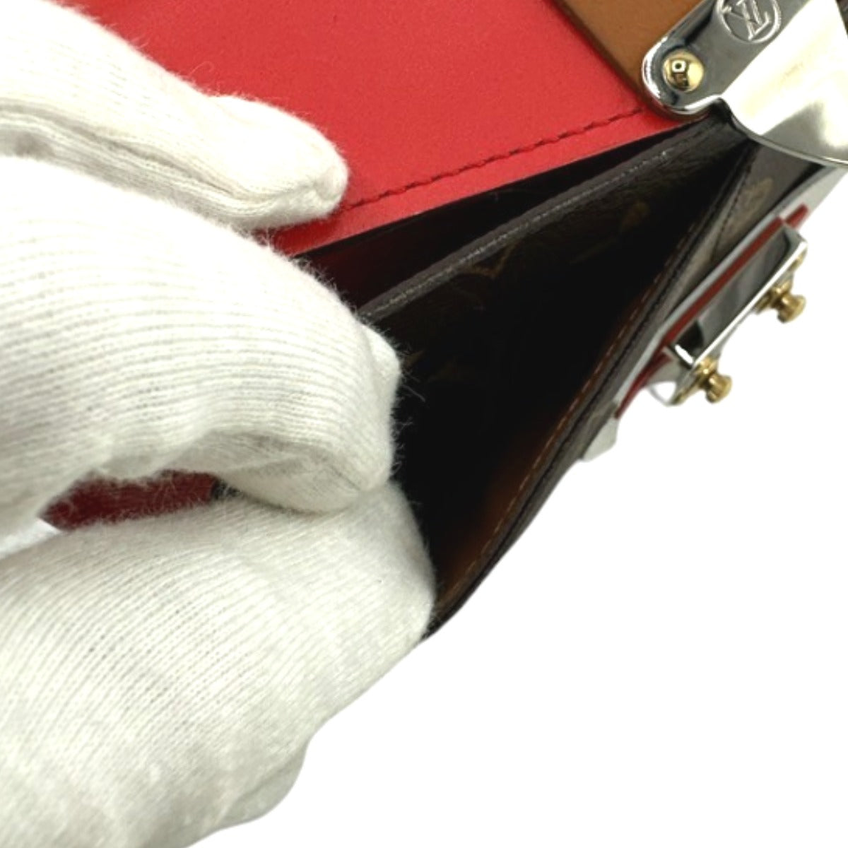 ルイヴィトン LOUIS VUITTON 長財布
長財布 モノグラム ポルトフォイユ・サラ トライバルマスク モノグラムキャンバス M60791 ブラウン LV
【SS】
【中古】