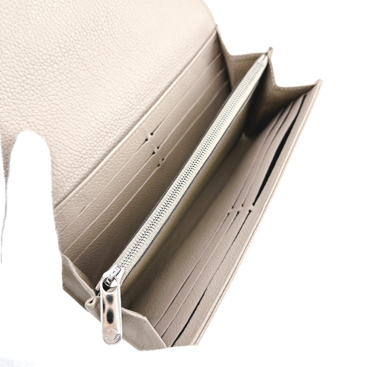 ルイヴィトン LOUIS VUITTON 長財布
長財布 モノグラム ポルトフォイユ・イリス モノグラムマヒナ M60144 ガレ LV
【SS】
【中古】