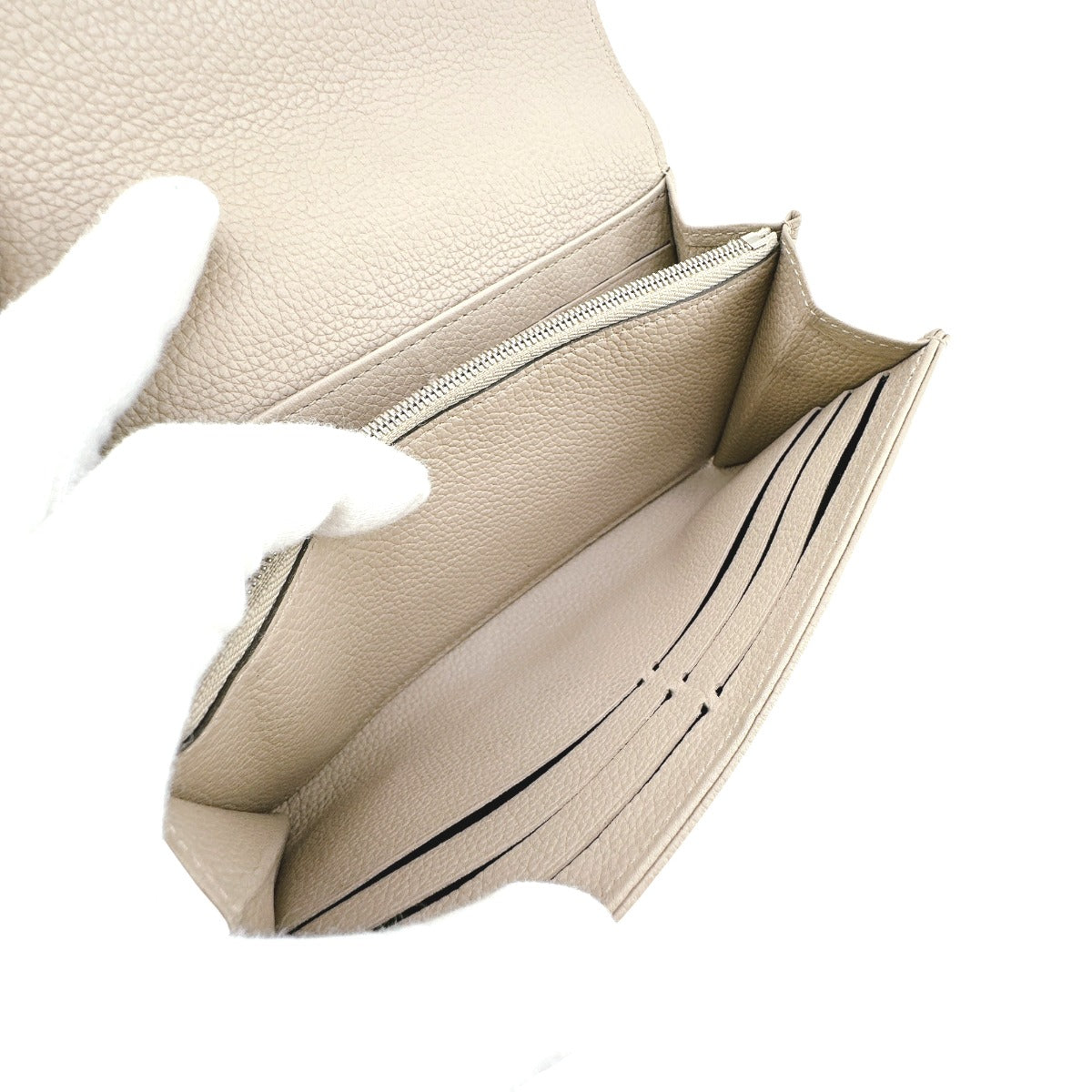 ルイヴィトン LOUIS VUITTON 長財布
長財布 モノグラム ポルトフォイユ・イリス モノグラムマヒナ M60144 ガレ LV
【SS】
【中古】