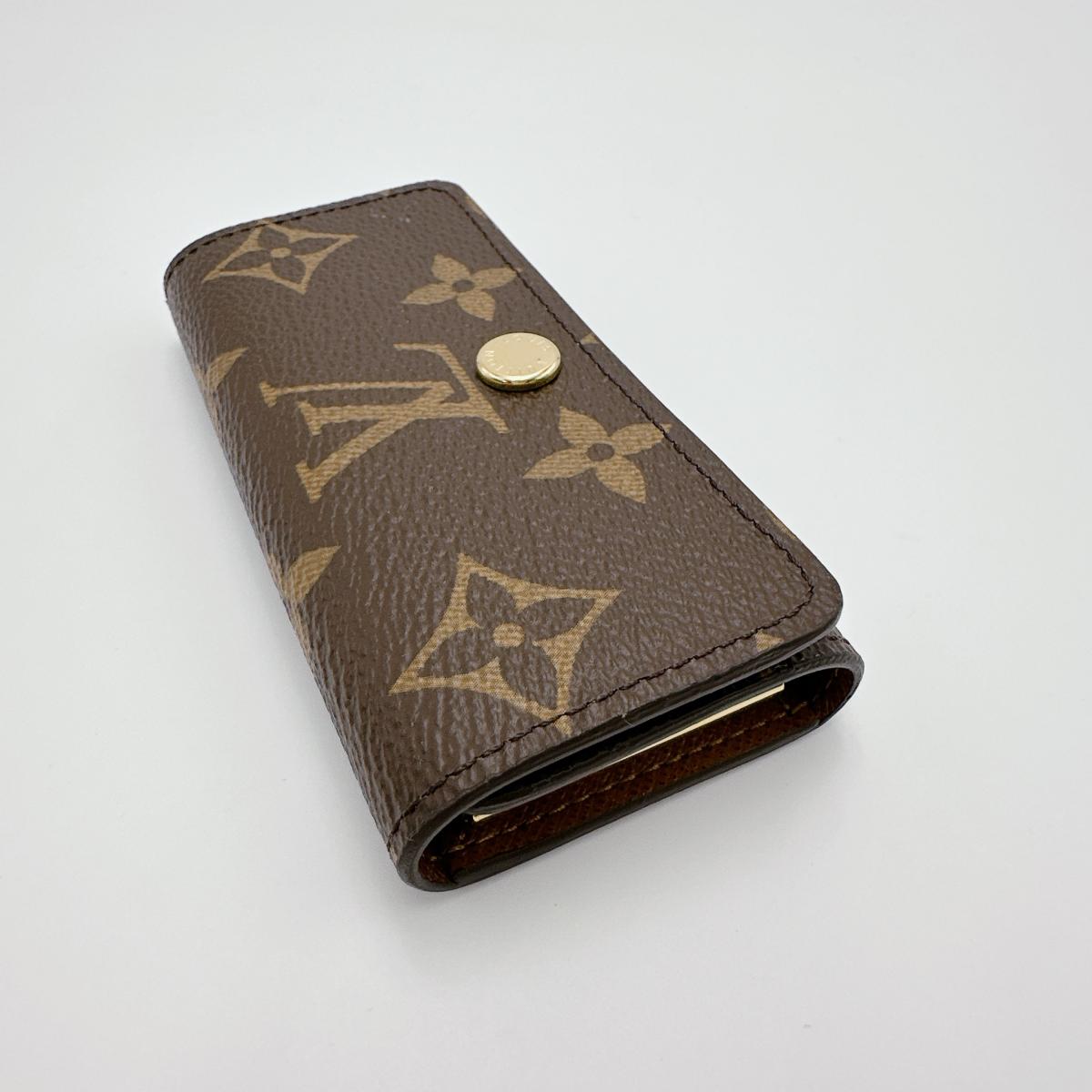 ルイヴィトン LOUIS VUITTON キーケース
4本用 モノグラム ミュルティクレ4 モノグラムキャンバス M69517 ブラウン LV
【SS】
【中古】