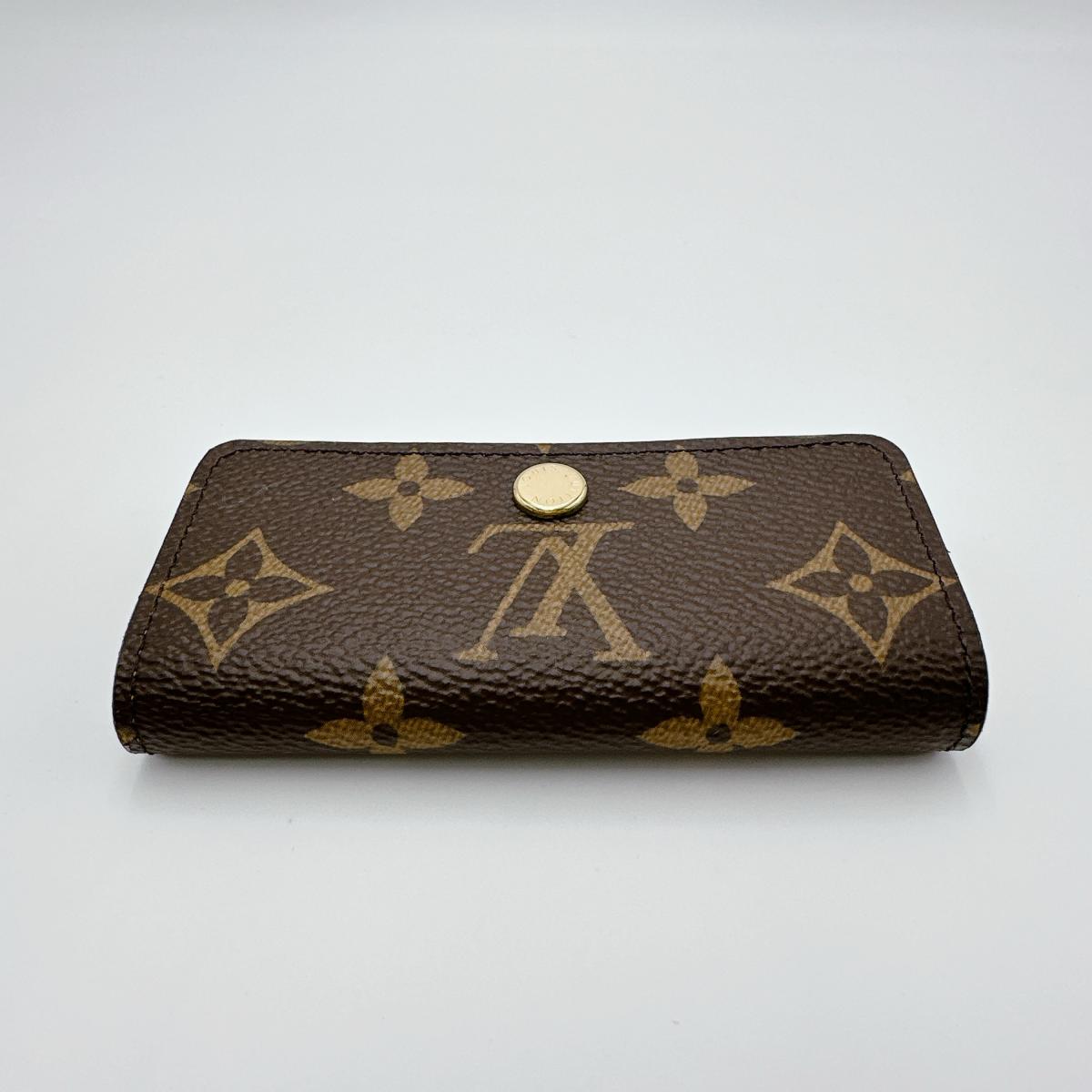 ルイヴィトン LOUIS VUITTON キーケース
4本用 モノグラム ミュルティクレ4 モノグラムキャンバス M69517 ブラウン LV
【SS】
【中古】