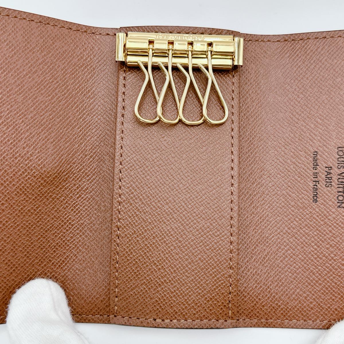 ルイヴィトン LOUIS VUITTON キーケース
4本用 モノグラム ミュルティクレ4 モノグラムキャンバス M69517 ブラウン LV
【中古】