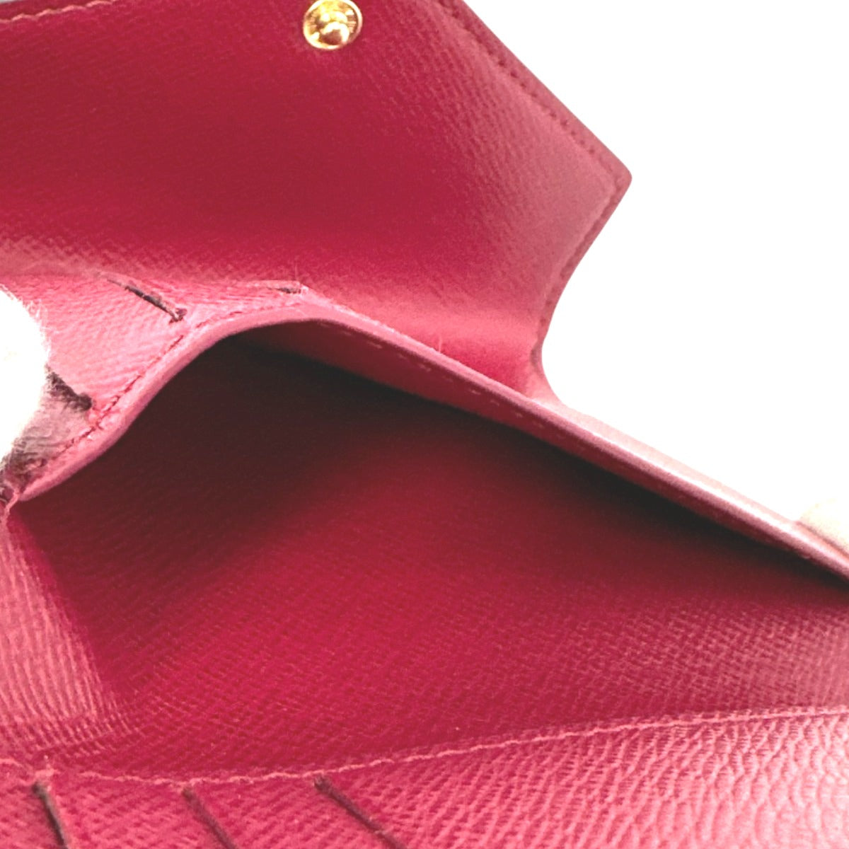ルイヴィトン LOUIS VUITTON コインケース
カードケース付小銭入 モノグラム ポルトフォイユ・ヴィクトリーヌ モノグラムキャンバス M41938 レッド LV
【SS】
【中古】