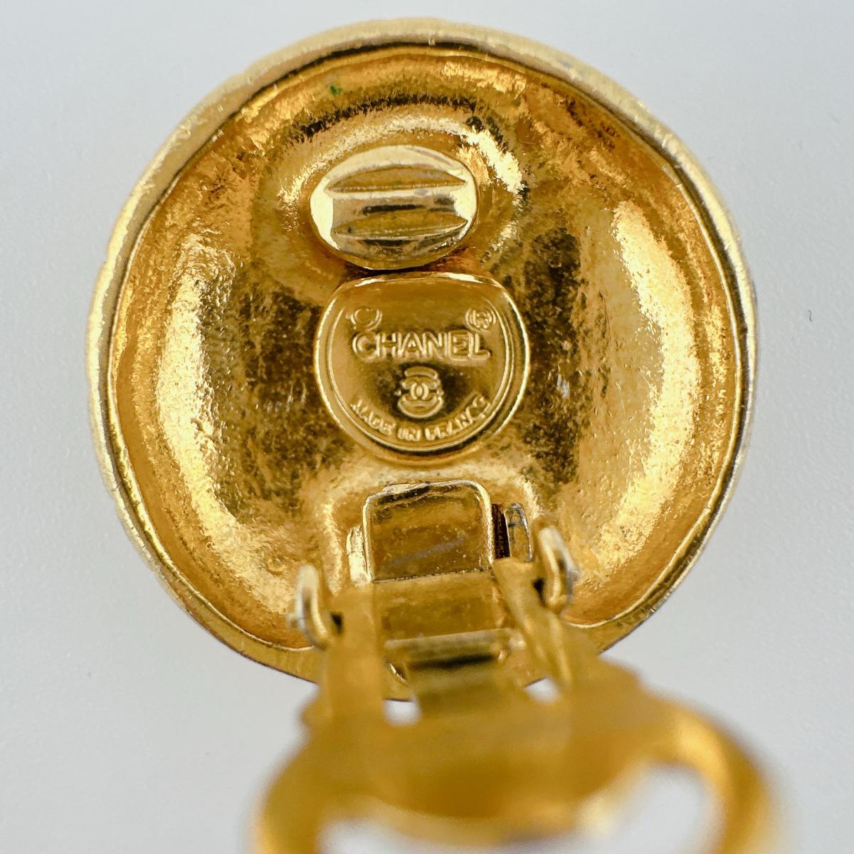 シャネル CHANEL イヤリング
イヤリング ヴィンテージ ラウンド メタル ゴールド 【SS】
【中古】