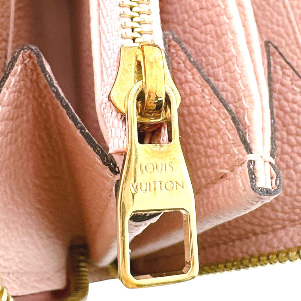 ルイヴィトン LOUIS VUITTON 長財布
ラウンドファスナー アンプラント ジッピーウォレット モノグラムアンプラント M64090 ローズプードル LV
【SS】
【中古】