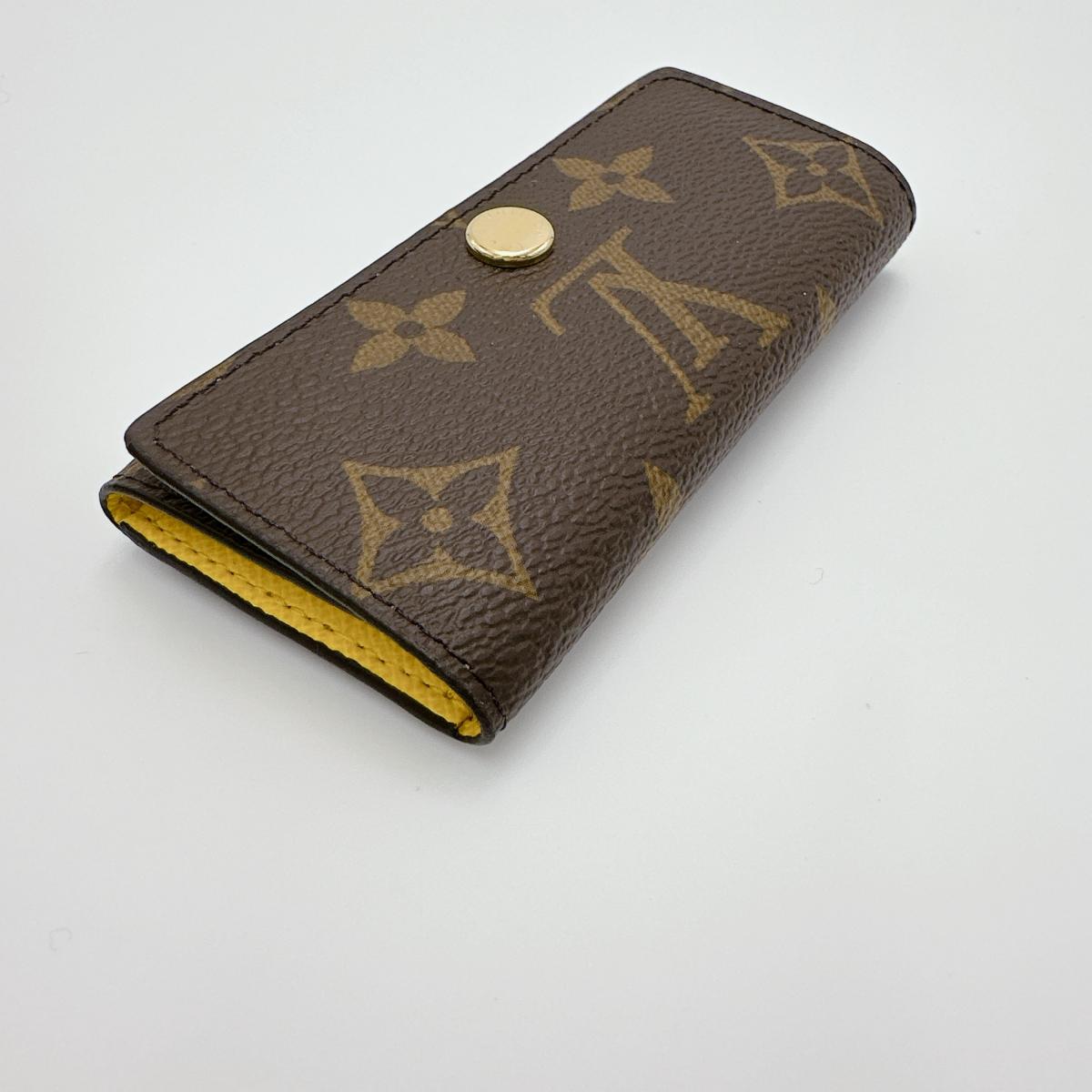 ルイヴィトン LOUIS VUITTON キーケース
4本用キーケース モノグラム ミュルティクレ4 モノグラムキャンバス M81938 ブラウン LV
【SS】
【中古】
