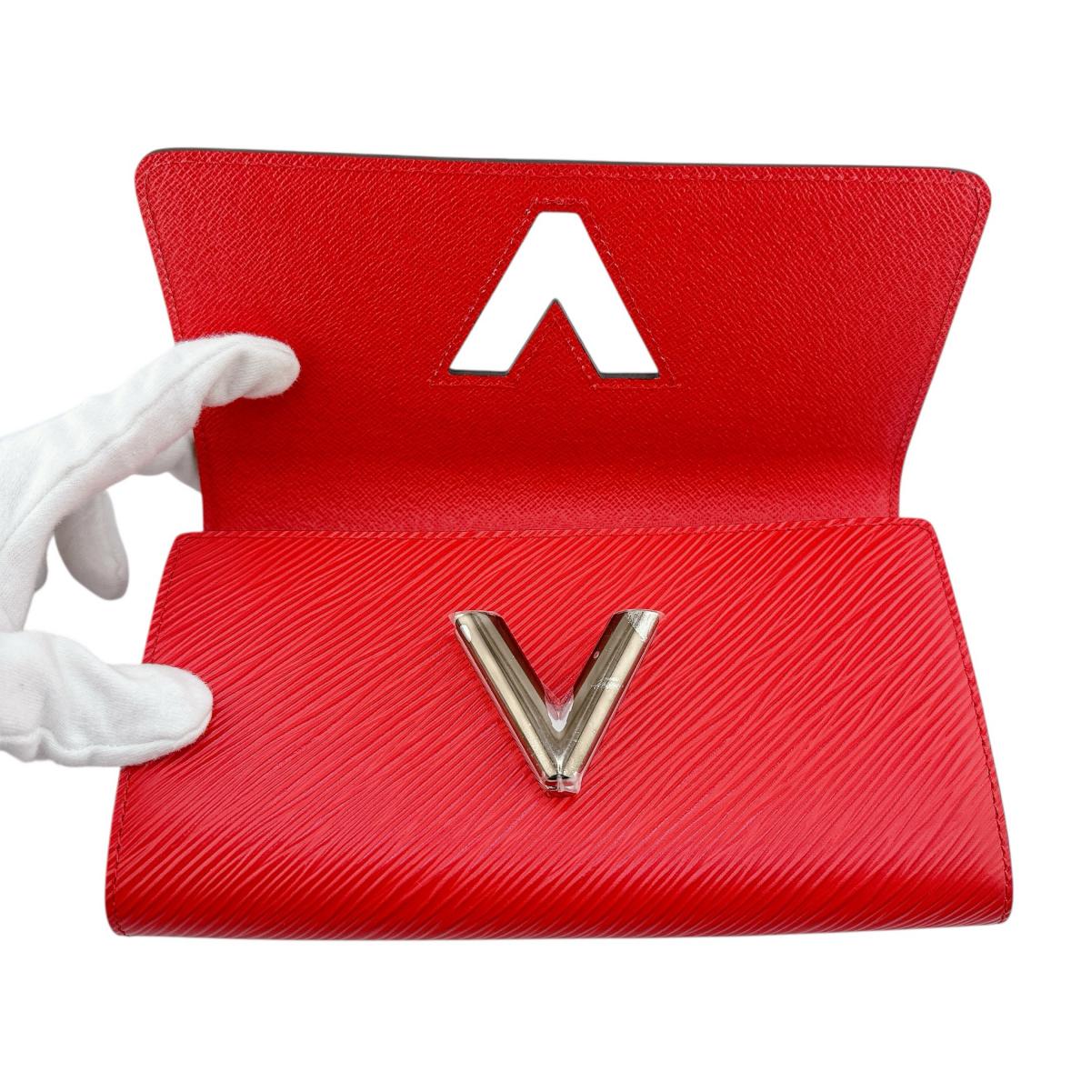 ルイヴィトン LOUIS VUITTON 長財布
長財布 エピ ポルトフォイユ・ツイスト エピレザー M61179 コクリコ LV
【SS】
【中古】