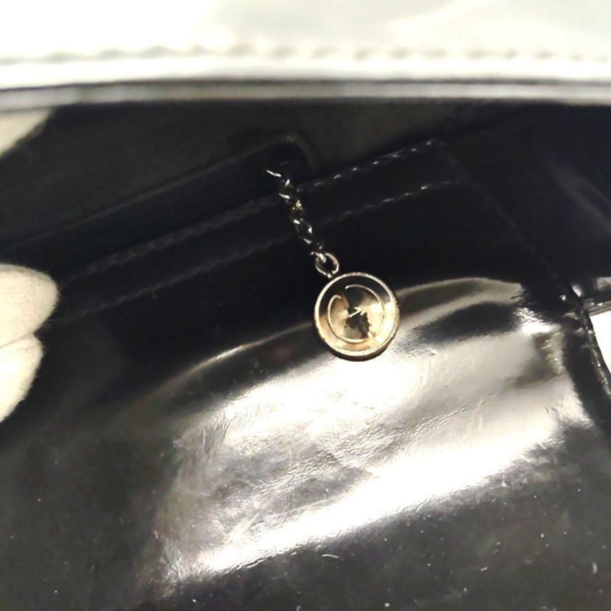 グッチ GUCCI ハンドバッグ
ハンドバック ワンショルダー インターロッキングG エナメル ブラック 【SS】
【中古】