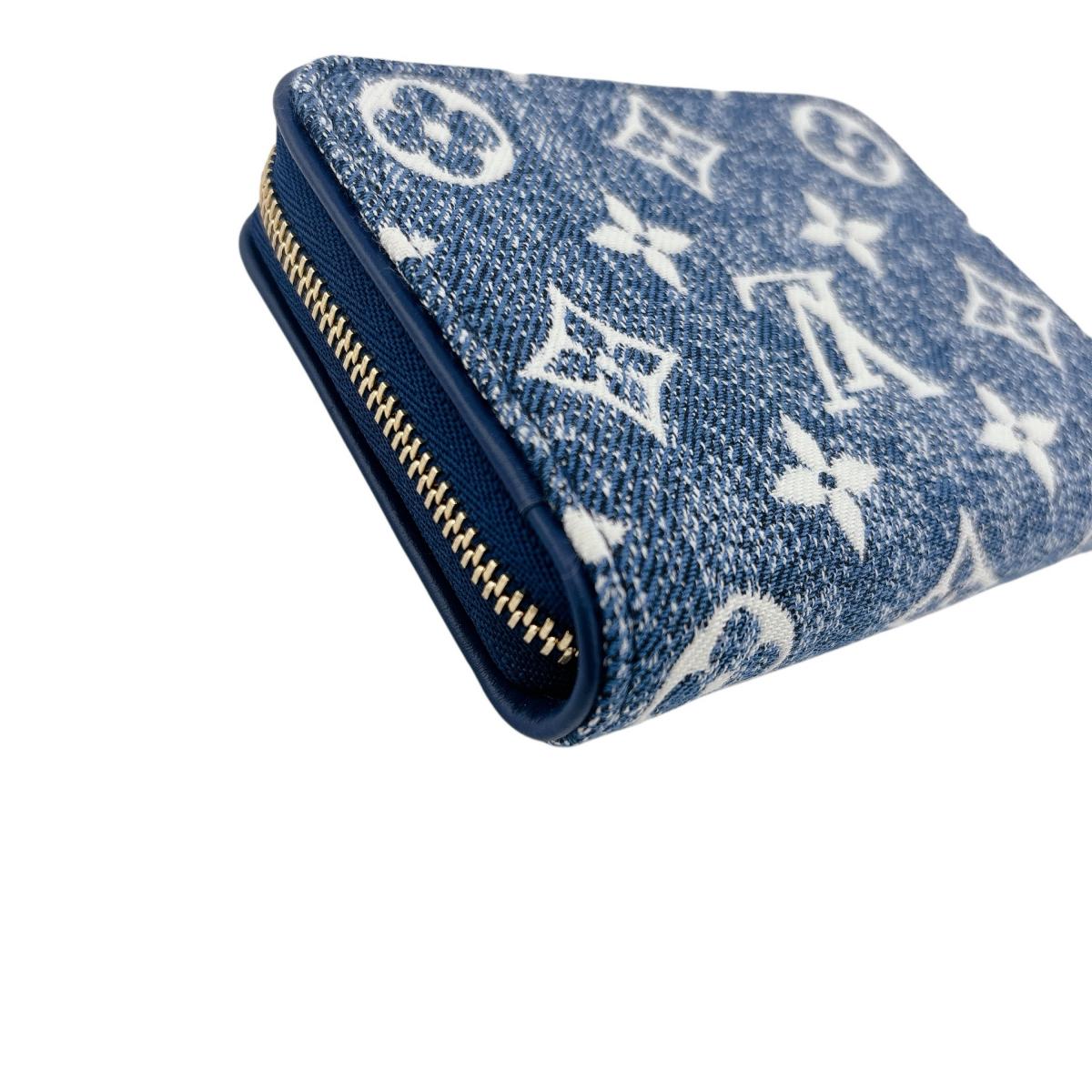 ルイヴィトン LOUIS VUITTON コインケース
ジッピーウォレットコイン パース モノグラムアンプラント コインケース モノグラムデニム M81185 マリーヌ LV
【中古】