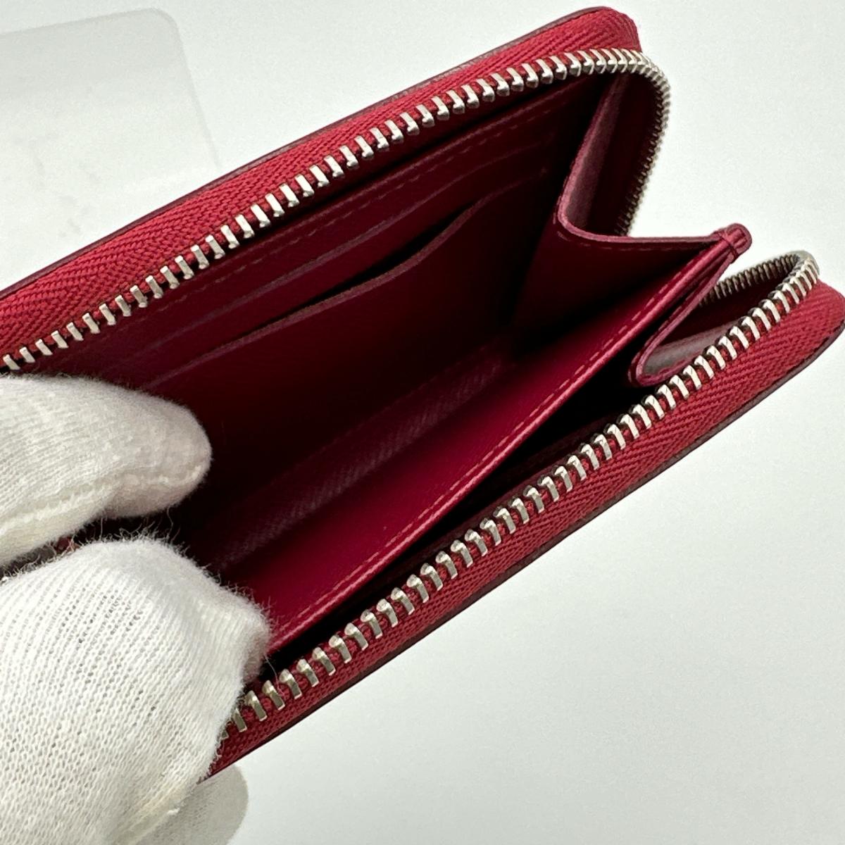 ルイヴィトン LOUIS VUITTON コインケース
コインケース エピ ジッピーコインパース エピレザー M60383 レッド LV
【SS】
【中古】