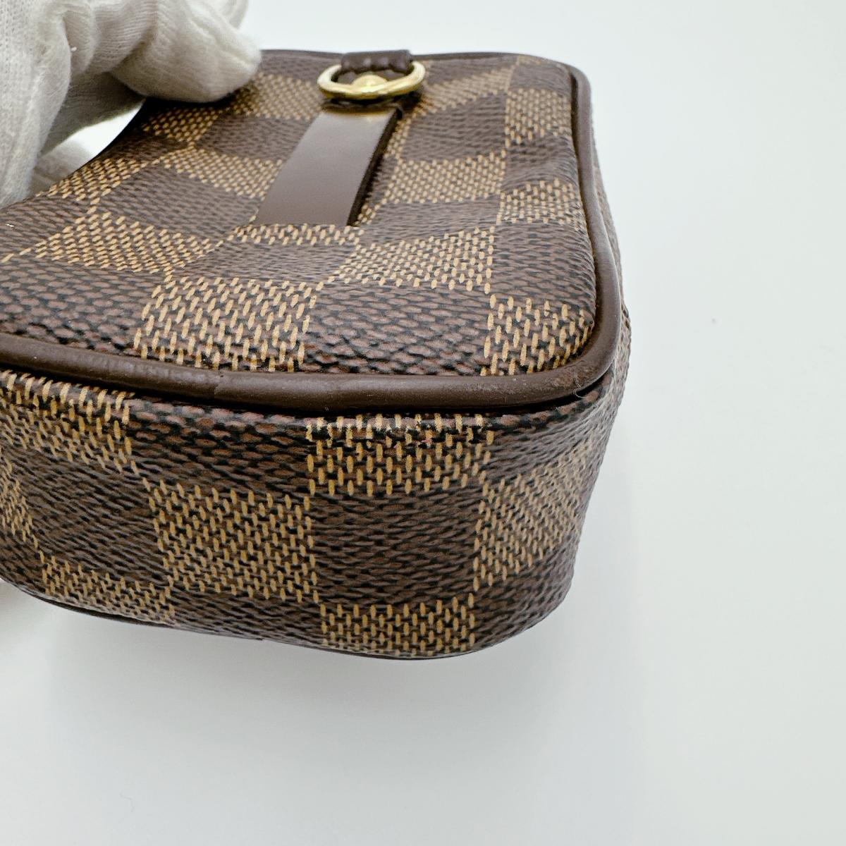 ルイヴィトン LOUIS VUITTON ポーチ
ポーチ ダミエ エテュイ・オカピPM ダミエキャンバス N61738 ブラウン LV
【SS】
【中古】