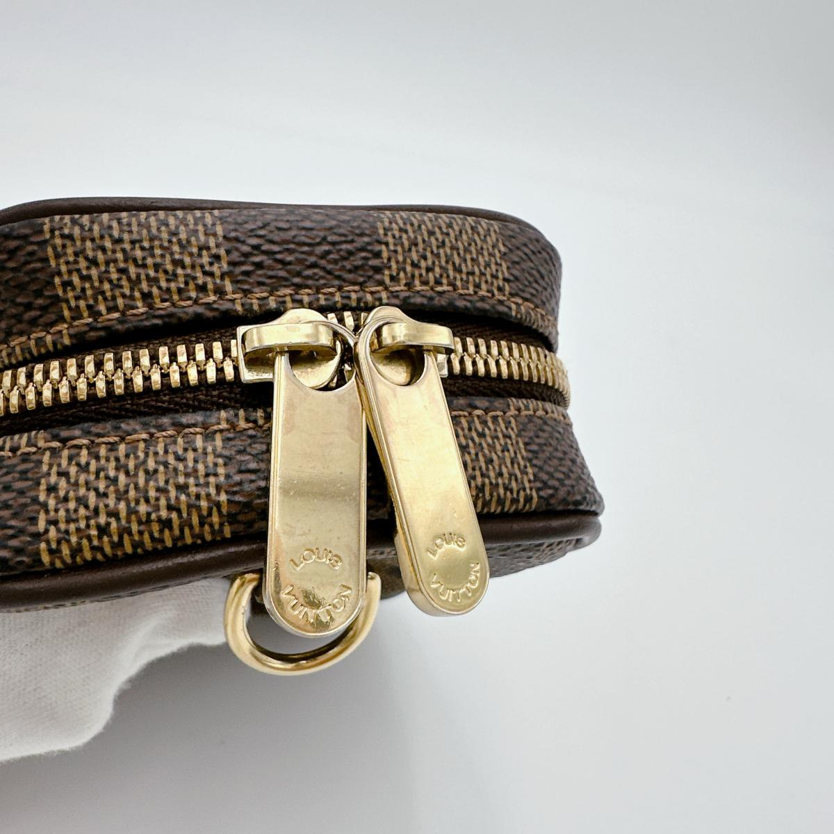 ルイヴィトン LOUIS VUITTON ポーチ
ポーチ ダミエ エテュイ・オカピPM ダミエキャンバス N61738 ブラウン LV
【SS】
【中古】