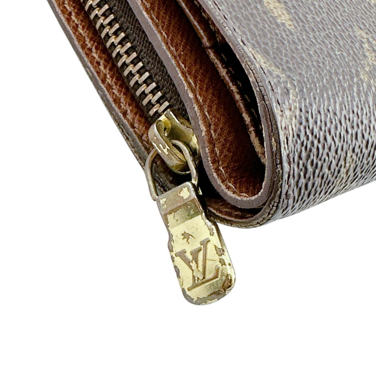 ルイヴィトン LOUIS VUITTON 二つ折り財布
二つ折り財布 ポルト パピエ ラウンドファスナー モノグラムキャンバス M61207 ブラウン LV
【SS】
【中古】