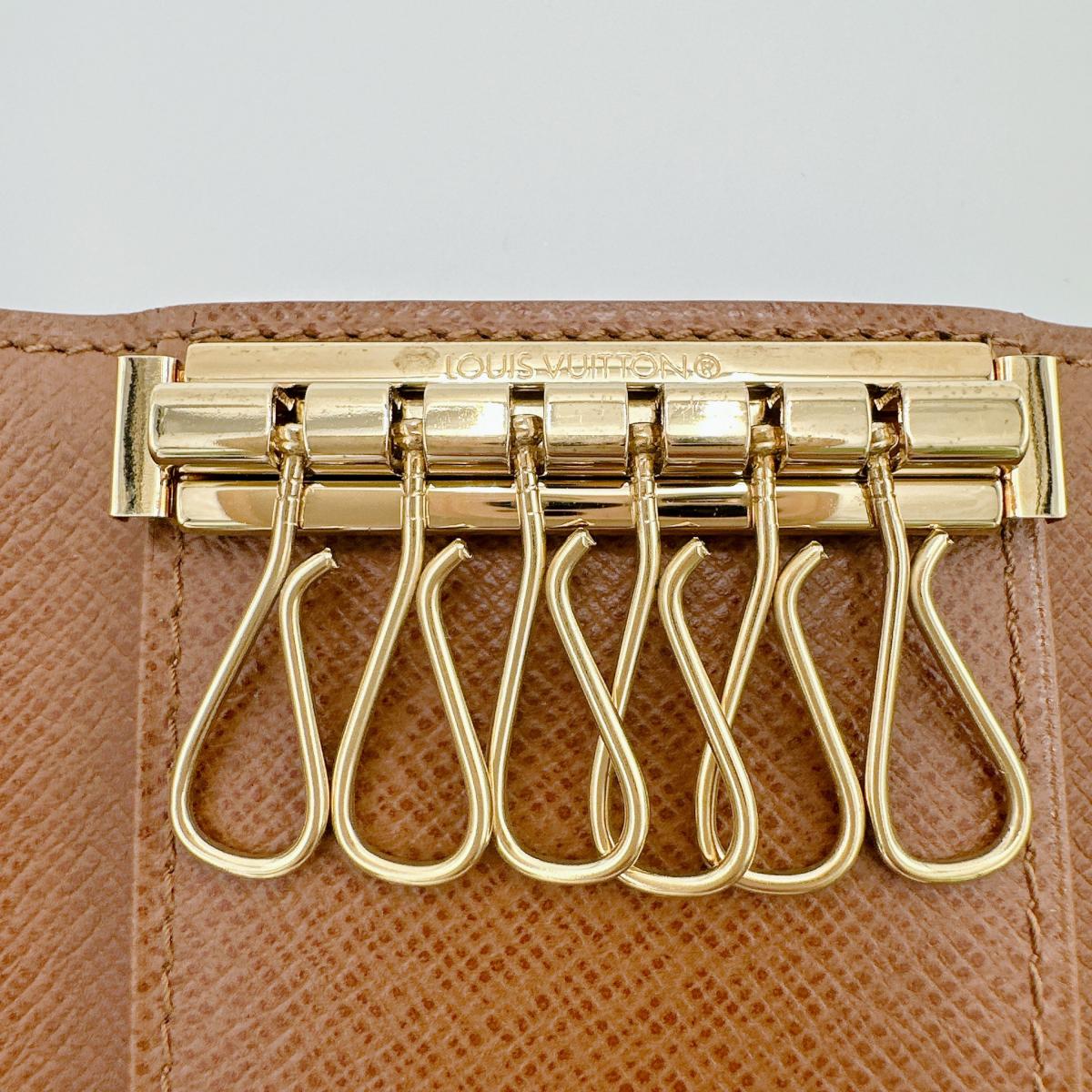 ルイヴィトン LOUIS VUITTON キーケース
6本用キーケース モノグラム ミュルティクレ6 モノグラムキャンバス M62630 ブラウン LV
【SS】
【中古】