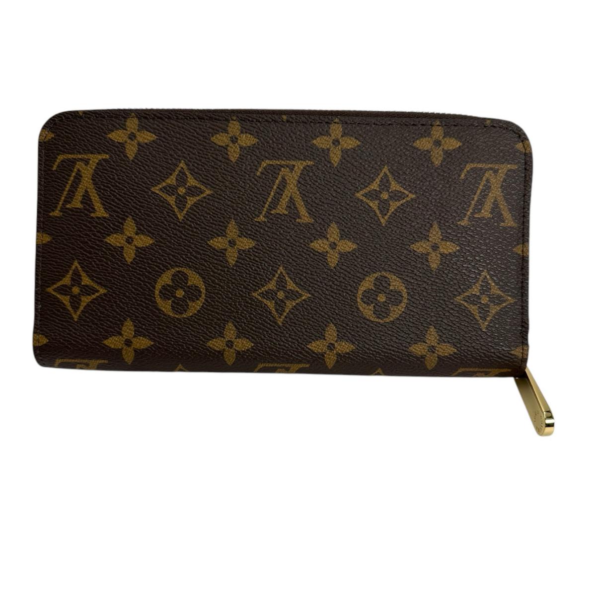 Louis Vuitton LOUIS VUITTON Long Wallet
Round Zipper Monogram Zippy Wallet Monogram Canvas M42616 Brown LV
【second hand】