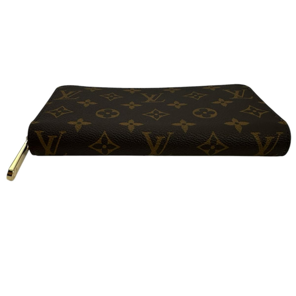 Louis Vuitton LOUIS VUITTON Long Wallet
Round Zipper Monogram Zippy Wallet Monogram Canvas M42616 Brown LV
【second hand】