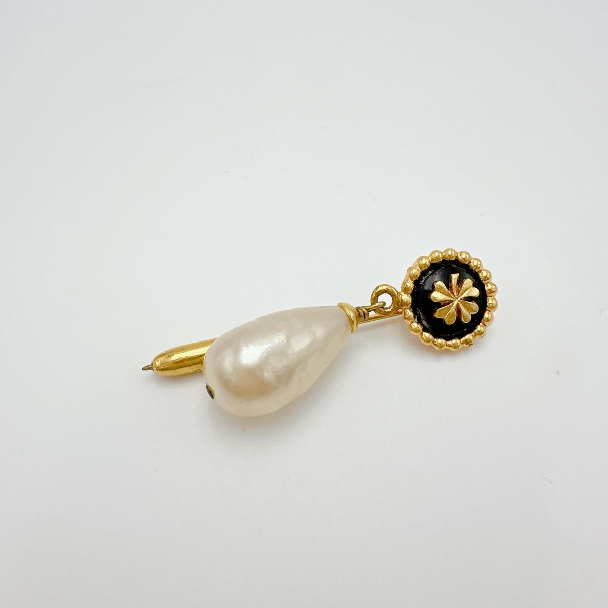 シャネル CHANEL ブローチ
ピンブローチ GP ゴールド 【SS】
【中古】