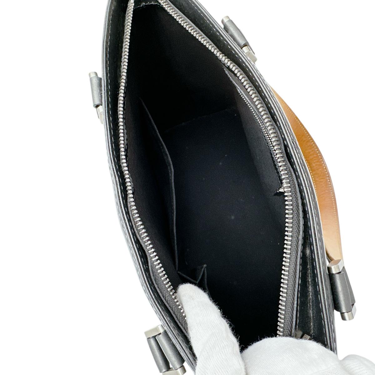 ルイヴィトン LOUIS VUITTON ハンドバッグ
ハンドバッグ モノグラムマット ストックトン モノグラムマット M55112 ノワール LV
【SS】
【中古】