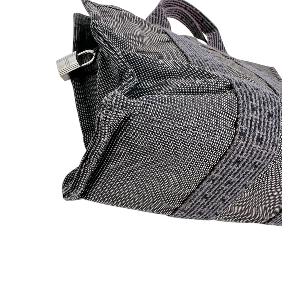 エルメス HERMES トートバッグ
トートバッグ エールライン トートPM キャンバス グレー 【SS】
【中古】