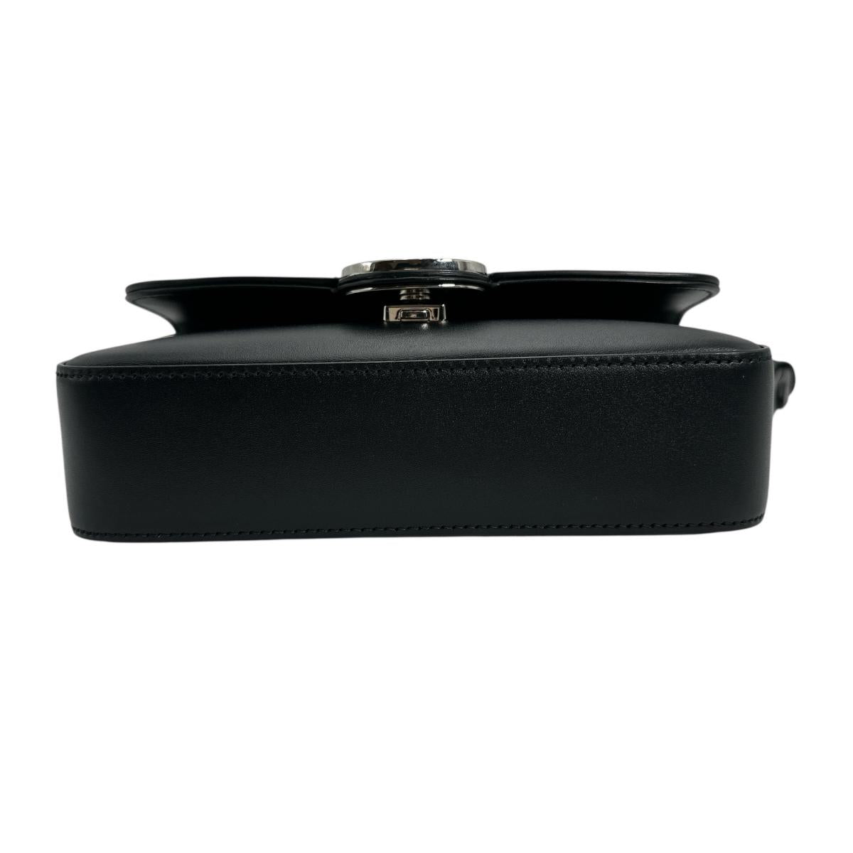 グッチ GUCCI ショルダーバッグ
ショルダーバッグ レザー 739722 ブラック 【SS】
【中古】