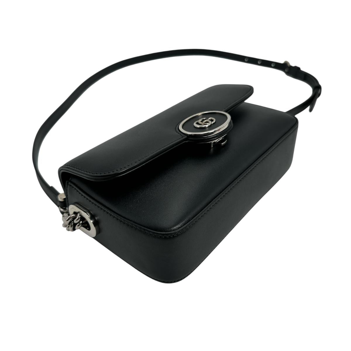グッチ GUCCI ショルダーバッグ
ショルダーバッグ レザー 739722 ブラック 【SS】
【中古】