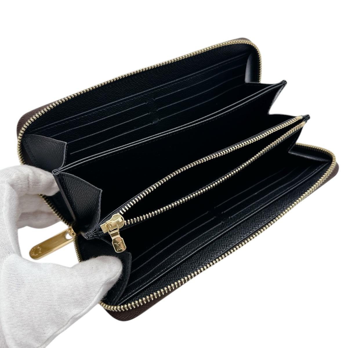 ルイヴィトン LOUIS VUITTON 長財布
長財布 モノグラム ジャイアントリバース モノグラムキャンバス M69353 ブラウン LV
【SS】
【中古】