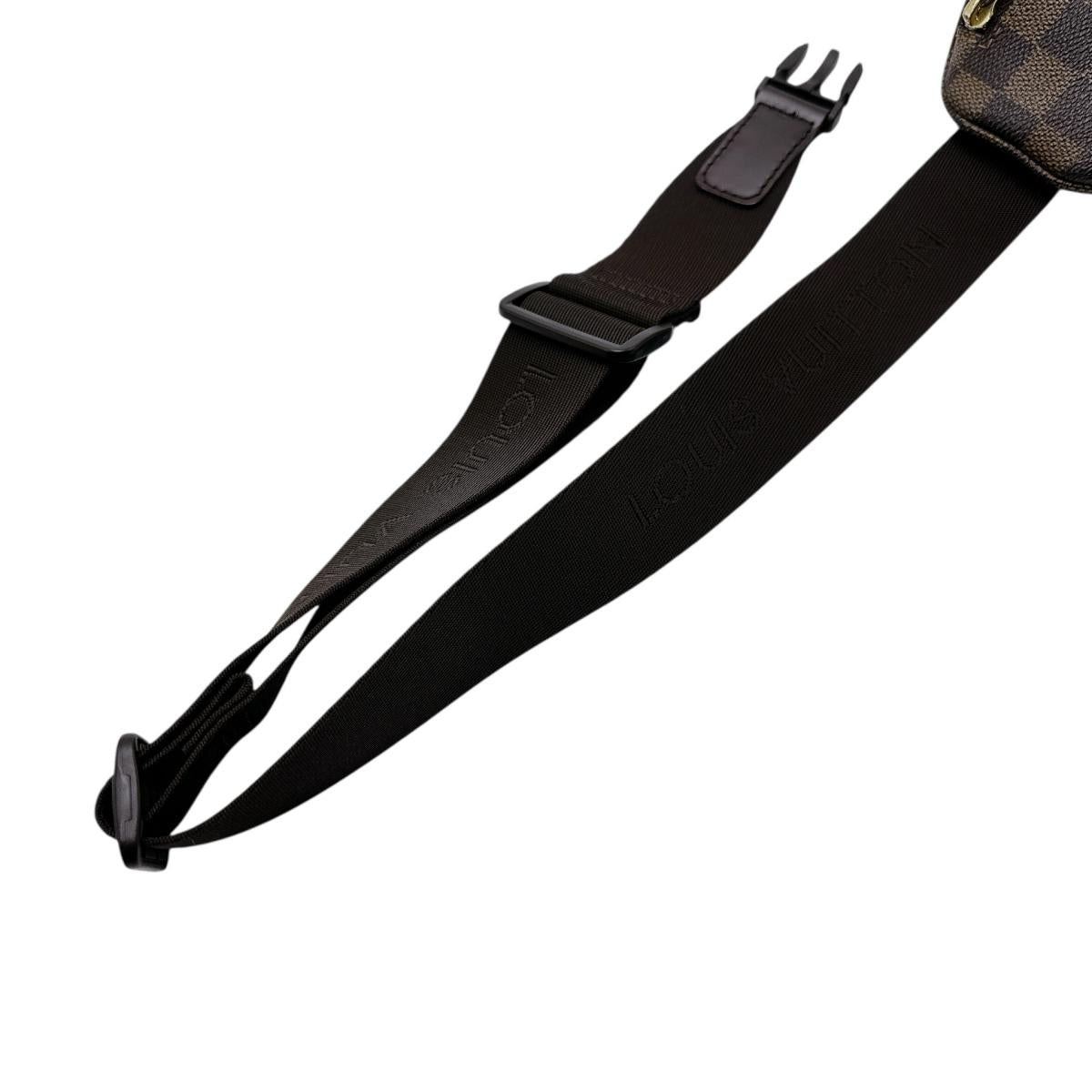 ルイヴィトン LOUIS VUITTON ウエストバッグ
ボディバッグ ダミエ バムバッグメルヴィール ダミエキャンバス N51172 ブラウン LV
【SS】
【中古】