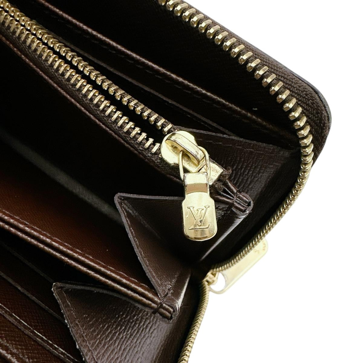 ルイヴィトン LOUIS VUITTON 長財布
長財布 ダミエ ジッピーウォレット ダミエキャンバス N41661 ブラウン LV
【SS】
【中古】