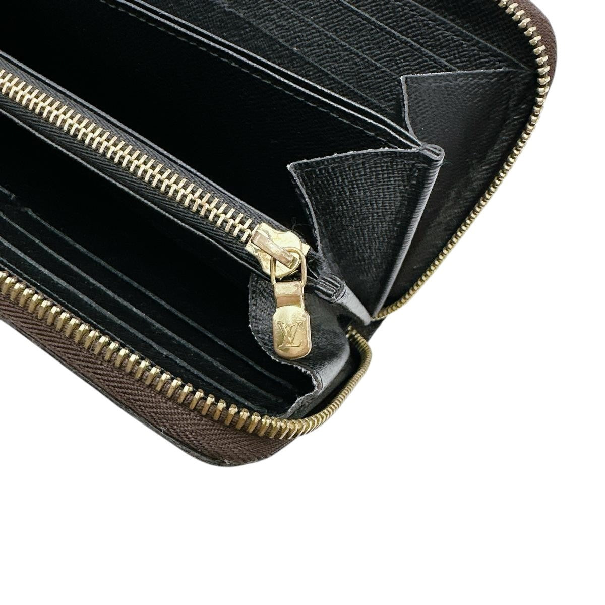 ルイヴィトン LOUIS VUITTON 長財布
長財布 モノグラム ジッピー・ウォレット モノグラムキャンバス M69353 ブラウン LV
【SS】
【中古】