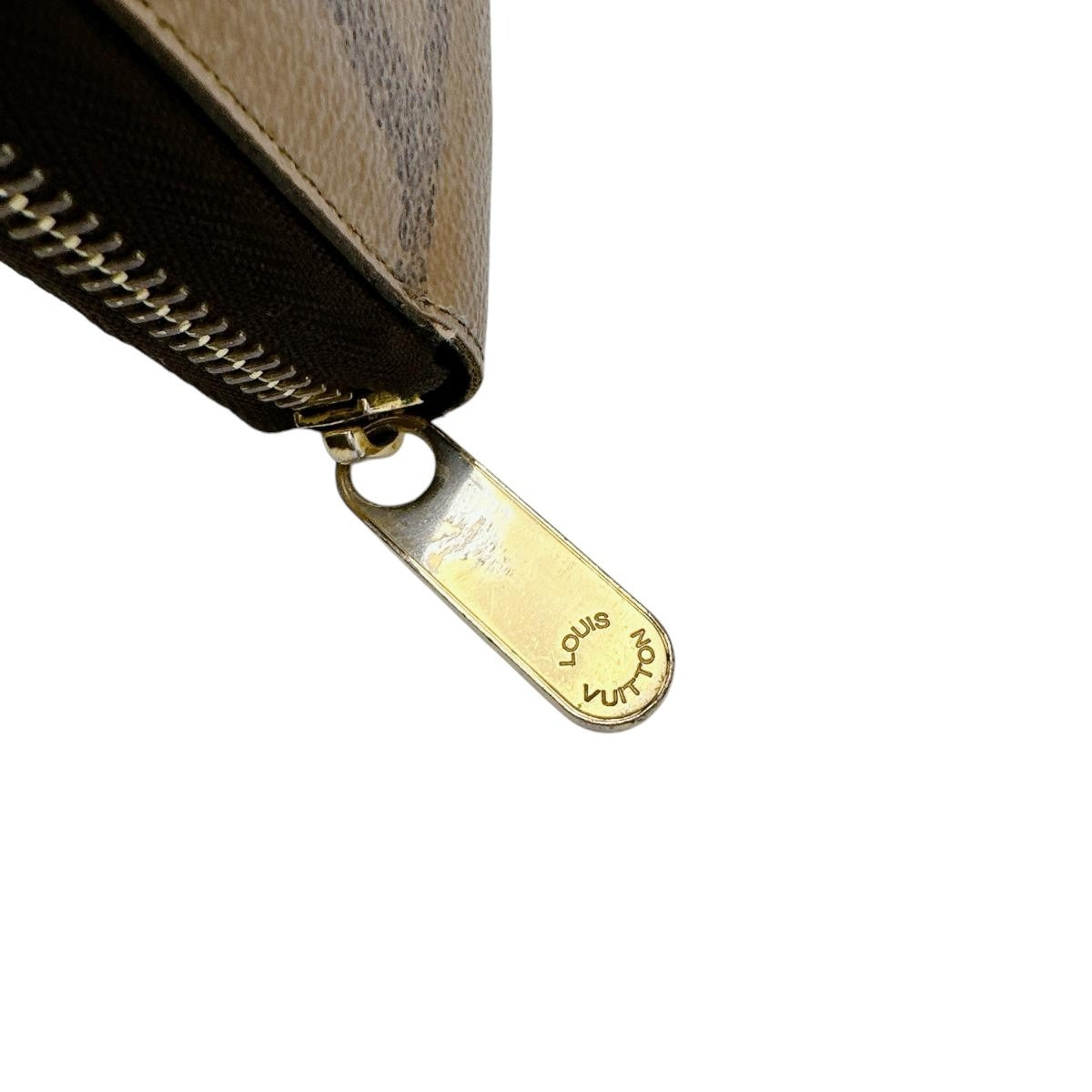 ルイヴィトン LOUIS VUITTON 長財布
長財布 モノグラム ジッピー・ウォレット モノグラムキャンバス M69353 ブラウン LV
【SS】
【中古】